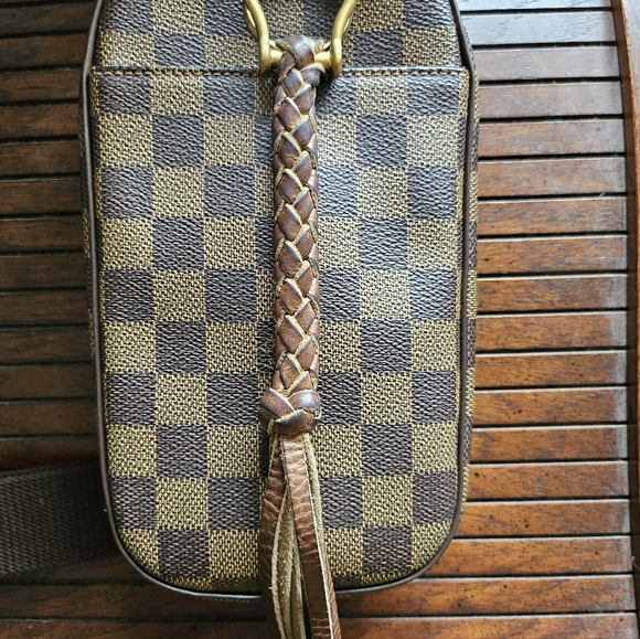 Louis Vuitton Leather Keychain - Picture 8 of 8
